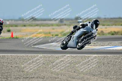 media/Apr-18-2025-TrackDaz (Fri) [[45f5874c44]]/B Group/Session 2 (Turn 7)/